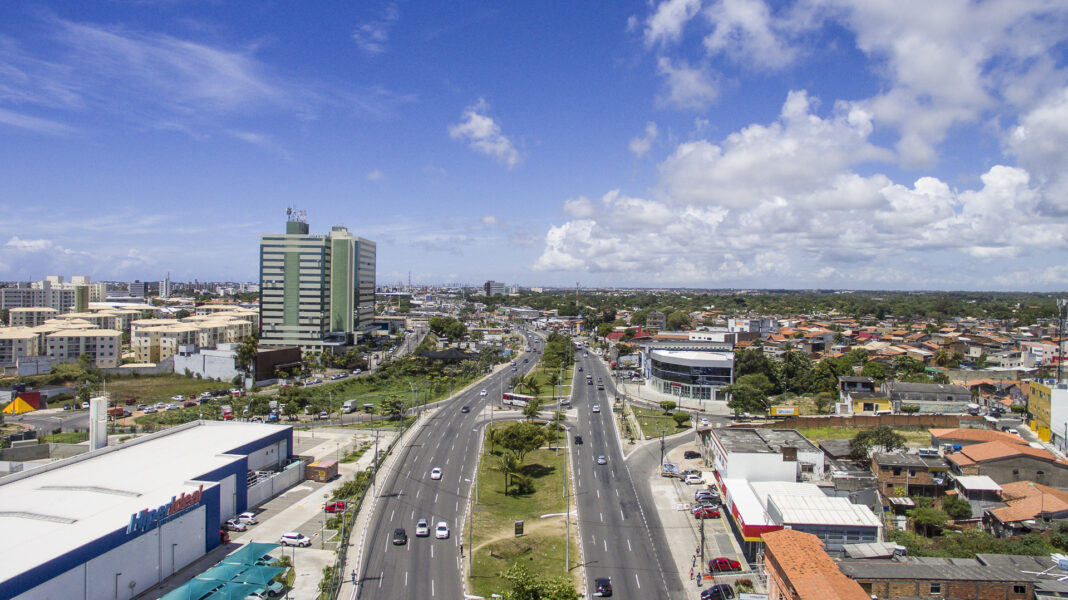 06b29-estrada_do_coco_coracao_comercial_da_cidade